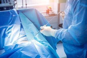 Fusión Vertebral por Endoscopia: Técnica Mínimamente Invasiva para Tratar Patologías de la Columna